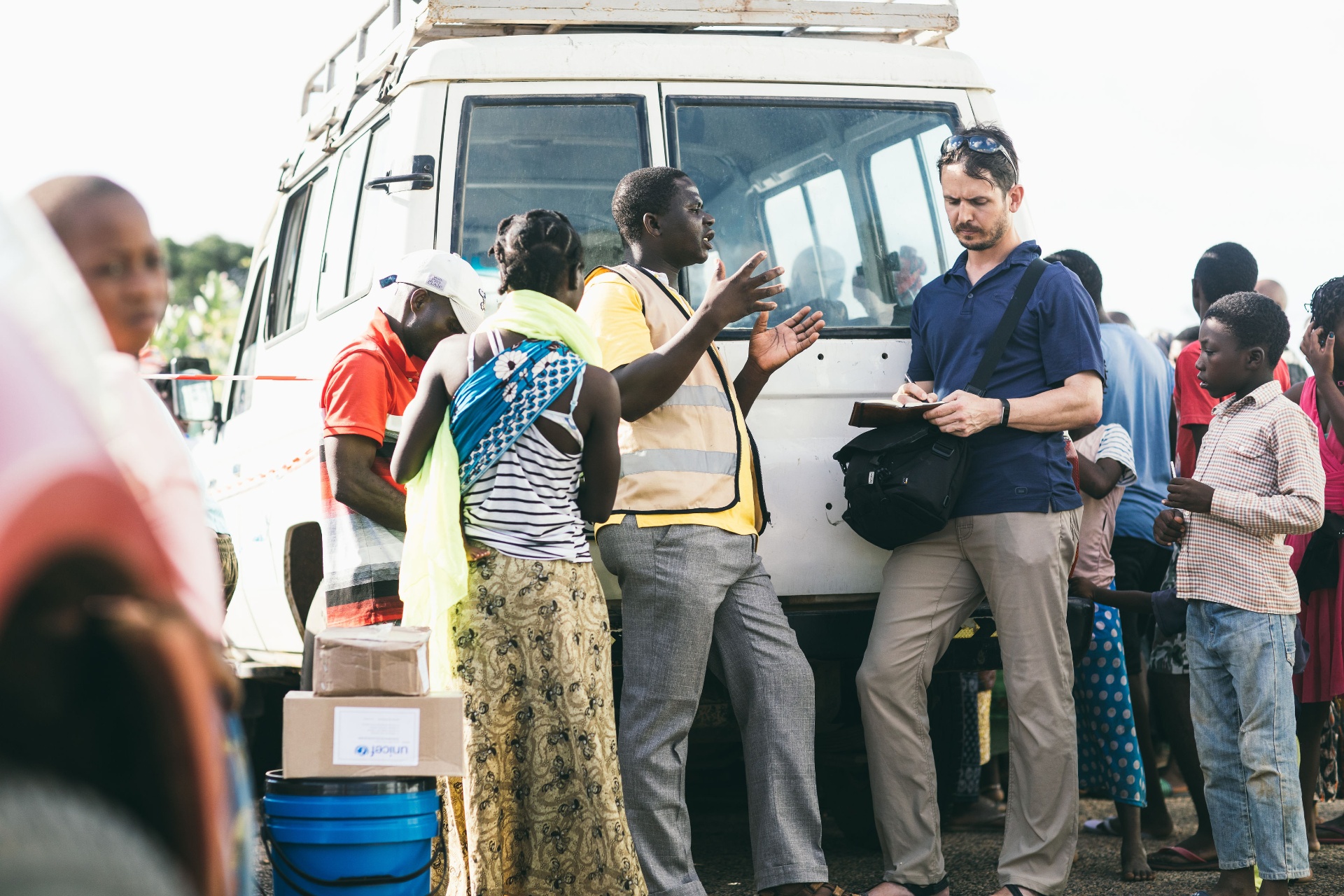 Field coordination during humanitarian operations